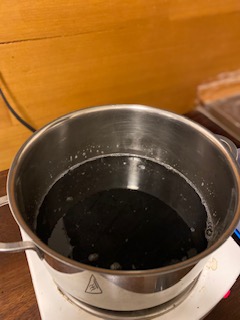 black agar-gelatine mix