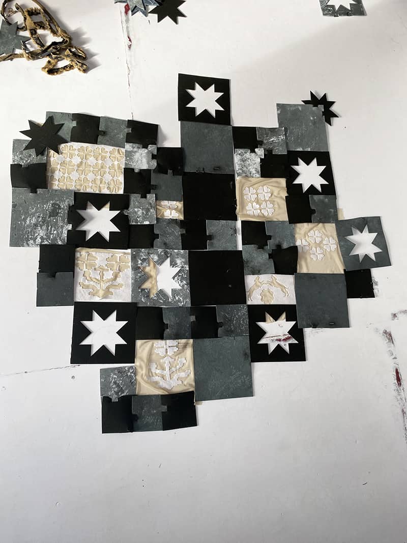 Arranging tiles