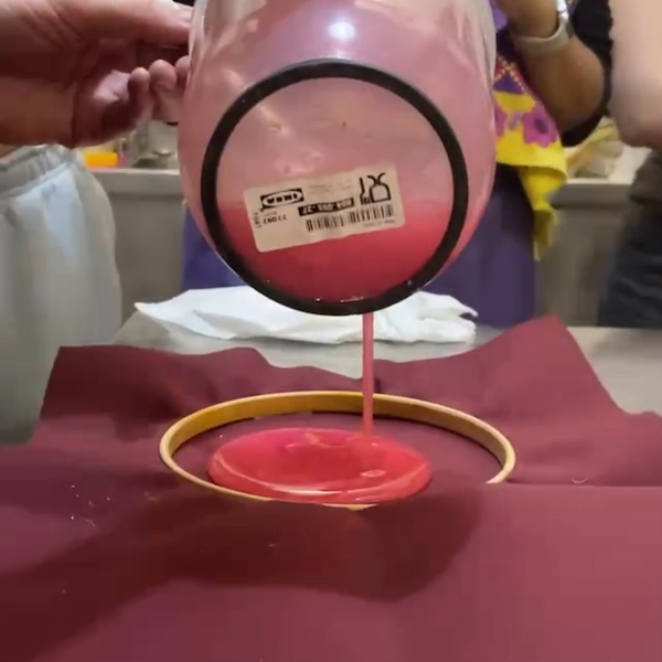 Gelatine Pouring