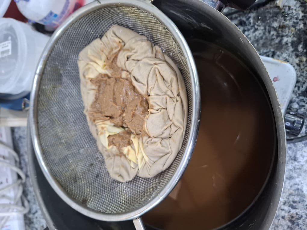 Pomegranate Peels Straining 2